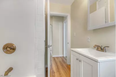 25671 Farringdon Avenue, Euclid, OH 44132 - Photo 13