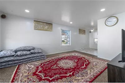 14101 Rainbow Avenue, Loveland, OH 44111 - Photo 5