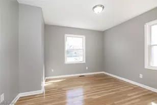 20021 Green Oak Dr, Euclid, OH 44117 - Photo 13