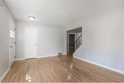 20021 Green Oak Drive, Euclid, OH 44117 - Photo 5