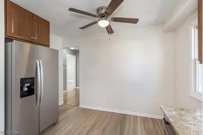 20021 Green Oak Drive, Euclid, OH 44117 - Photo 9