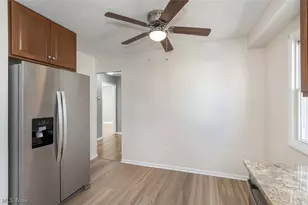 20021 Green Oak Dr, Euclid, OH 44117 - Photo 9