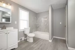 20021 Green Oak Dr, Euclid, OH 44117 - Photo 21