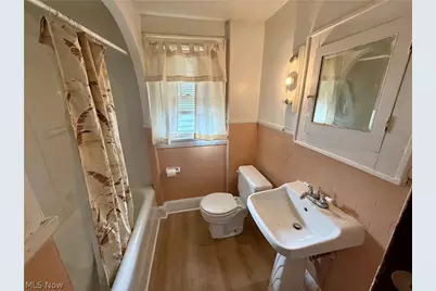 1375 Curtis Street, Akron, OH 44301 - Photo 31