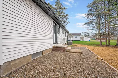 1833 Carlene Avenue SW, Massillon, OH 44647 - Photo 25