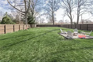 3529 Hunter Dr, North Olmsted, OH 44070 - Photo 31