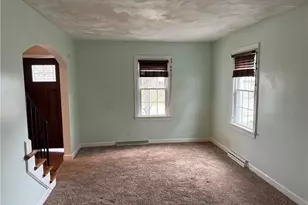 719 Jeanette Ave, Steubenville, OH 43952 - Photo 5