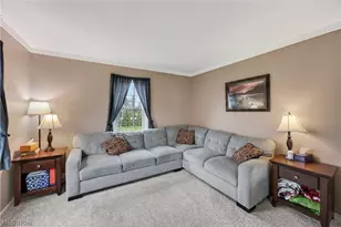 30 Chelmsford Dr, Aurora, OH 44202 - Photo 5