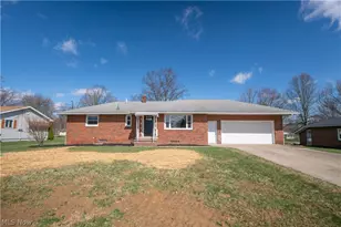 781 Leeman Dr, New Franklin, OH 44319 - Photo 1