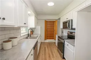 781 Leeman Dr, New Franklin, OH 44319 - Photo 11