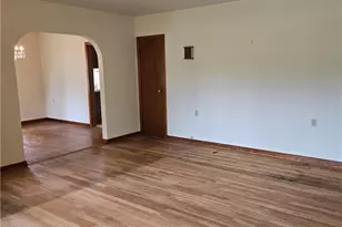 38700 Johnnycake Ridge Rd, Willoughby, OH 44094 - Photo 3