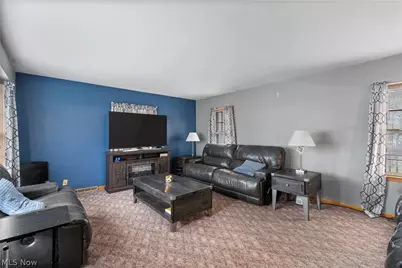 2536 Winton Place NW, Canton, OH 44709 - Photo 5