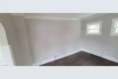 4816 E 135th Street, Garfield Heights, OH 44125 - Photo 3