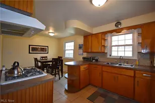 1038 Zander Dr, Youngstown, OH 44511 - Photo 7