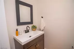 68305 Rolling Acres Dr, St Clairsville, OH 43950 - Photo 17