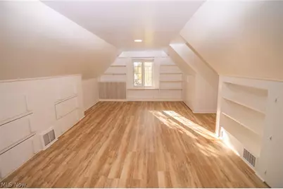 68305 Rolling Acres Drive, St Clairsville, OH 43950 - Photo 33