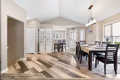 2813 N Bender Avenue, Akron, OH 44319 - Photo 5