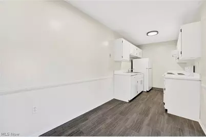 1930 King James #205, Westlake, OH 44145 - Photo 9