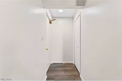 1930 King James #205, Westlake, OH 44145 - Photo 3