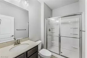 10206 Woodlands Dr, Brecksville, OH 44141 - Photo 17