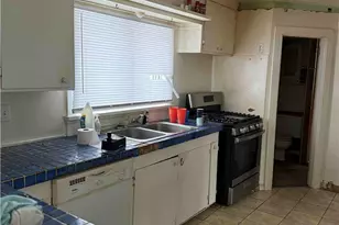 136 Ferris Ave, Chardon, OH 44024 - Photo 13