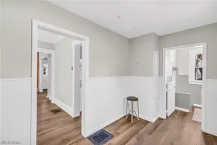 323 Groveland Club Dr, Loveland, OH 44110 - Photo 9