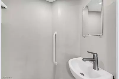 323 Groveland Club Drive, Loveland, OH 44110 - Photo 11