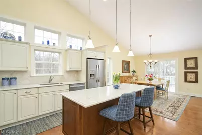 171 Hunter Parkway, Cuyahoga Falls, OH 44223 - Photo 3