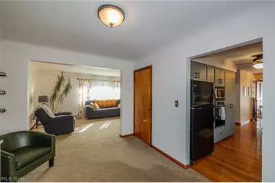 180 S Leavitt Road, Amherst, OH 44001 - Photo 9