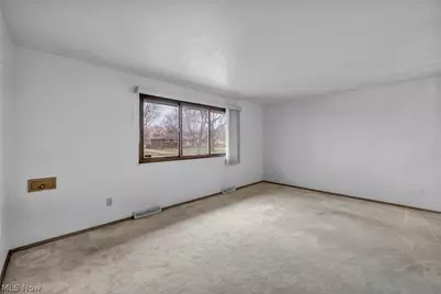 24419 Ronan Road, Huber Heights, OH 44146 - Photo 13