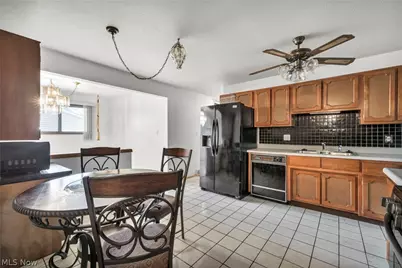 24419 Ronan Road, Huber Heights, OH 44146 - Photo 9