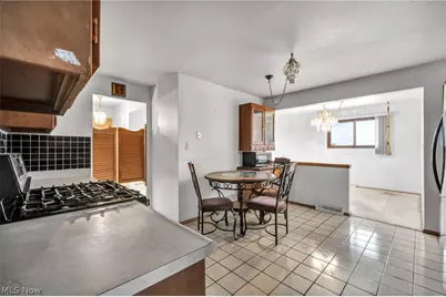 24419 Ronan Road, Huber Heights, OH 44146 - Photo 7