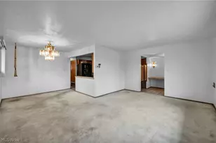 24419 Ronan Rd, Huber Heights, OH 44146 - Photo 17