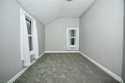 542 Montgomery Street, Akron, OH 44305 - Photo 15