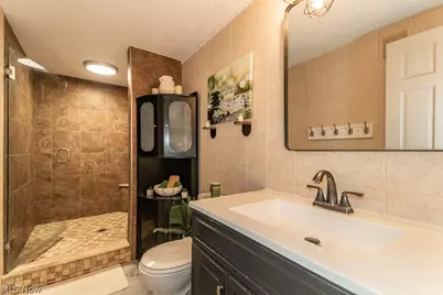 5485 Wildwood Court #D, Willoughby, OH 44094 - Photo 15