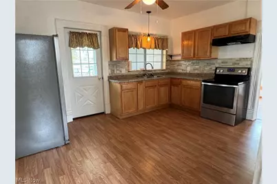 317 E Main Street, West Lafayette, OH 43845 - Photo 9