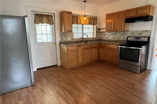 317 E Main St, West Lafayette, OH 43845 - Photo 9