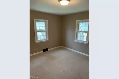 3025 Killian Road, Uniontown, OH 44685 - Photo 9