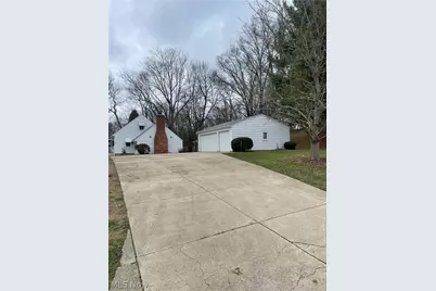 3025 Killian Road, Uniontown, OH 44685 - Photo 17