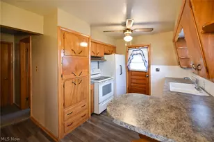 490 Stephens Rd, Akron, OH 44312 - Photo 9