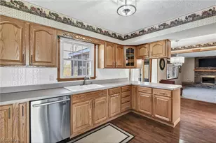 7916 Oakridge Dr, Mentor, OH 44060 - Photo 13