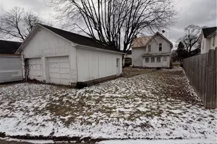 912 Orchard St, Coshocton, OH 43812 - Photo 3