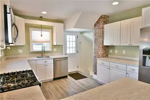 1525 Elm Rd NE, Warren, OH 44483 - Photo 9