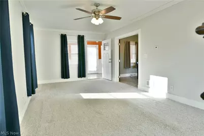 1525 Elm Road NE, Warren, OH 44483 - Photo 17