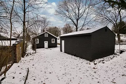 1228 Arnold Avenue, Akron, OH 44305 - Photo 3