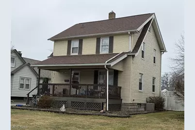 314 Adelaide Avenue SE, Warren, OH 44483 - Photo 1
