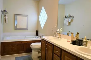 22693 Melissa Ln, Strongsville, OH 44149 - Photo 17