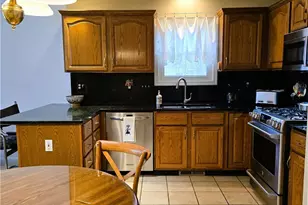 22693 Melissa Ln, Strongsville, OH 44149 - Photo 3