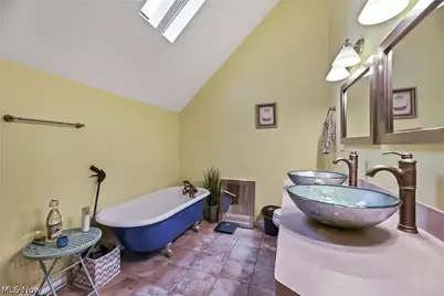 1804 W 47th Street, Loveland, OH 44102 - Photo 9