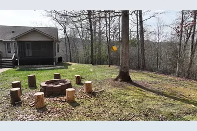 1950 Sams Creek Road, Mineral Wells, WV 26150 - Photo 9